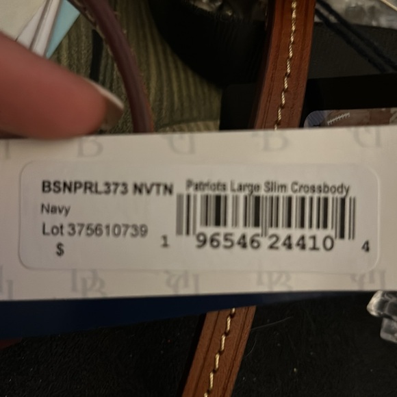 Dooney & Bourke small crossbody - Picture 3 of 3